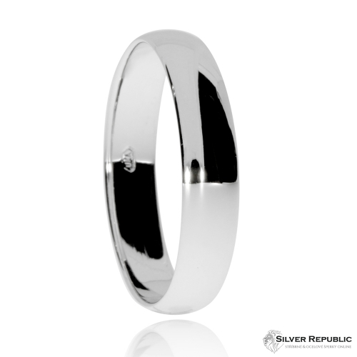 Stříbrný prsten snubního typu, širší zaoblený kroužek 