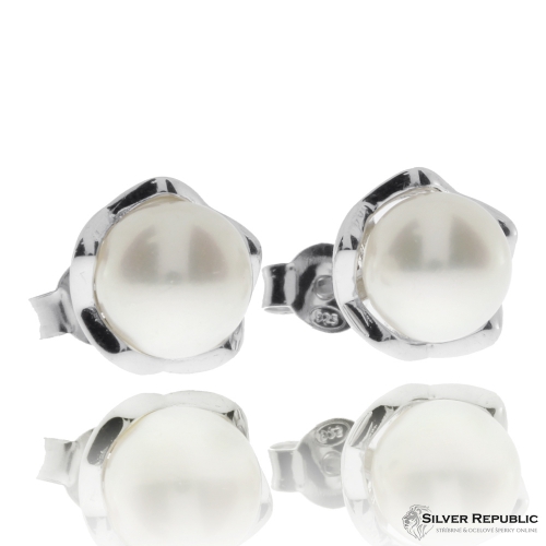 Stříbrné bodové náušnice s perlou (říční perla) 