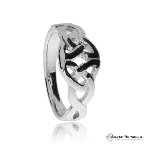 Stříbrný prsten se vzorem smyček