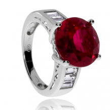 Stříbrný prsten se zirkony (cubic zirconia) a červeným kamenem 