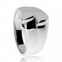 Stříbrný prsten široký s jemnou středovou hranou