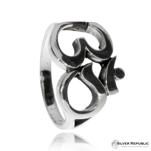 Stříbrný prsten s motivem Óm 