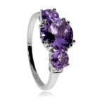 Stříbrný prsten s fialovými ametysty