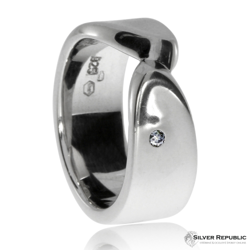 Stříbrný dámský prsten s diamantem - Dotýkající se linie