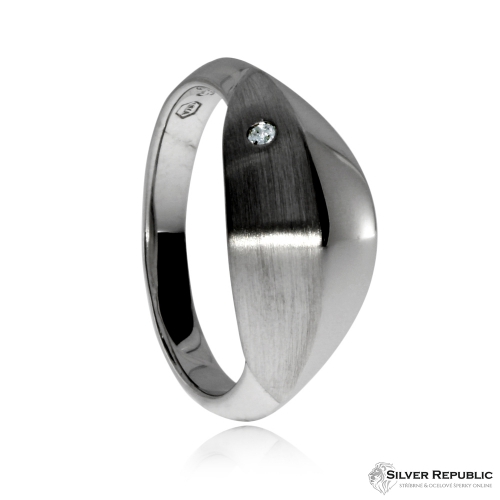 Stříbrný dámský prsten s diamantem - Vypouklý tvar s matnou úpravou