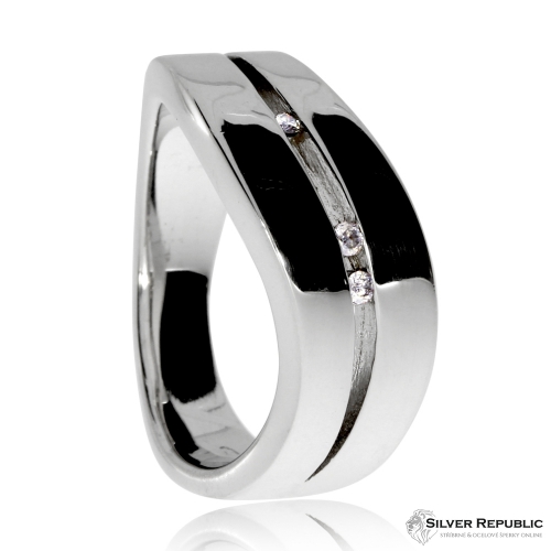 Stříbrný dámský prsten s diamanty - Špičatý tvar