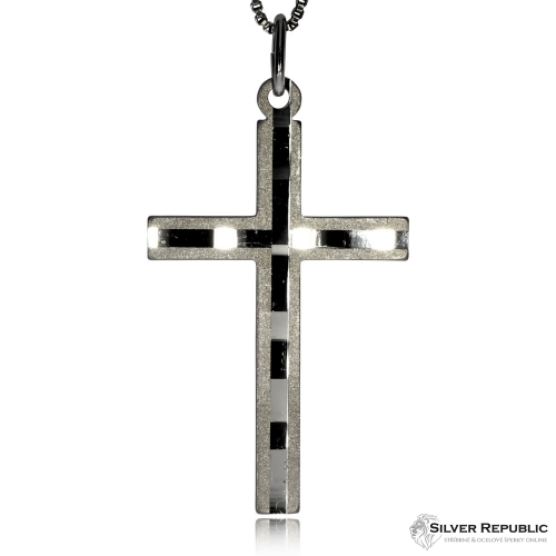 Stříbrný přívěsek - Křížek s lesklou linií