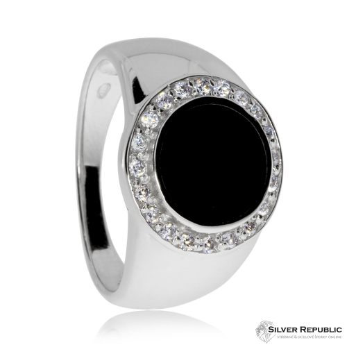 Stříbrný prsten s kulatým černým kamenem a zirkony (kubická zirkonie