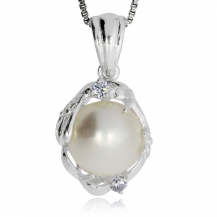Stříbrný přívěsek - Bílá perla v nepravidelné obrubě