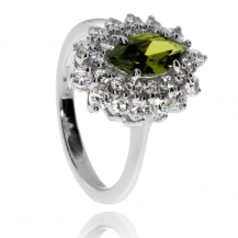 Stříbrný prsten se zirkony (cubic zirconia) a v rhodiované povrchové úpravě - zelená markýza